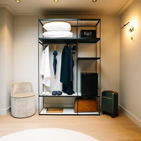 Blink Hotel